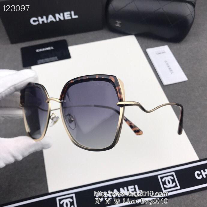 CHANEL香奈兒 2019新款 高清寶麗來偏光鏡片 1216 女款太陽鏡  lly1438